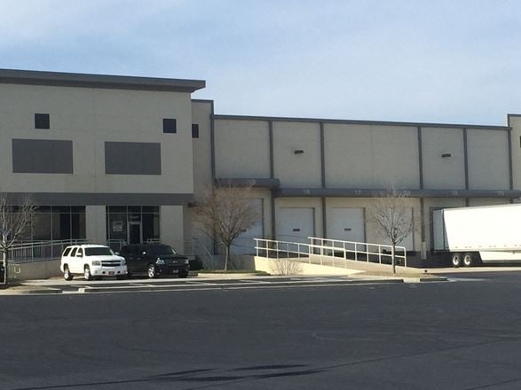 Suwanee Pointe Business Park, Bldg 100