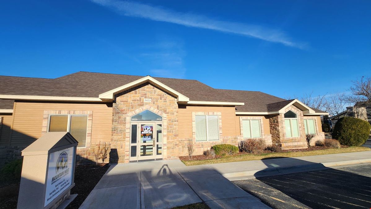 3423 Merlin Dr