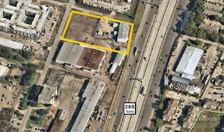 Photo of commercial space at 7135 Ardmore St in Houston