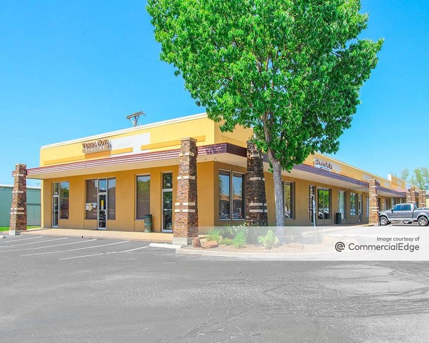 North Star Center 77117799 Road & 21032209 West Anderson