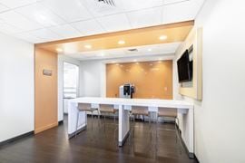 Regus - Park Bank Plaza