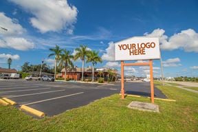 Turnkey Restaurant with Great Visibility in North Fort Myers