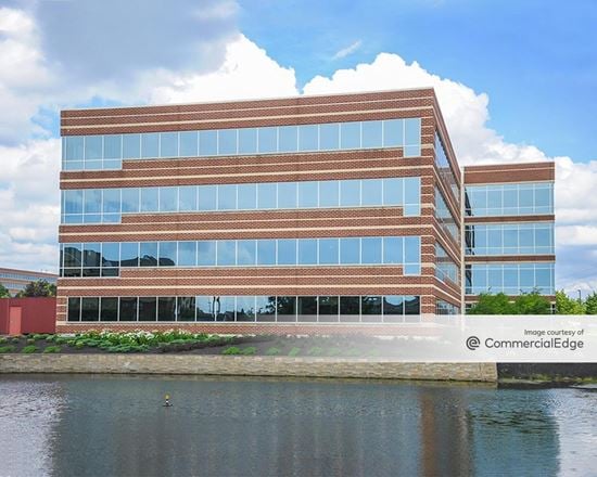 Centre Pointe III