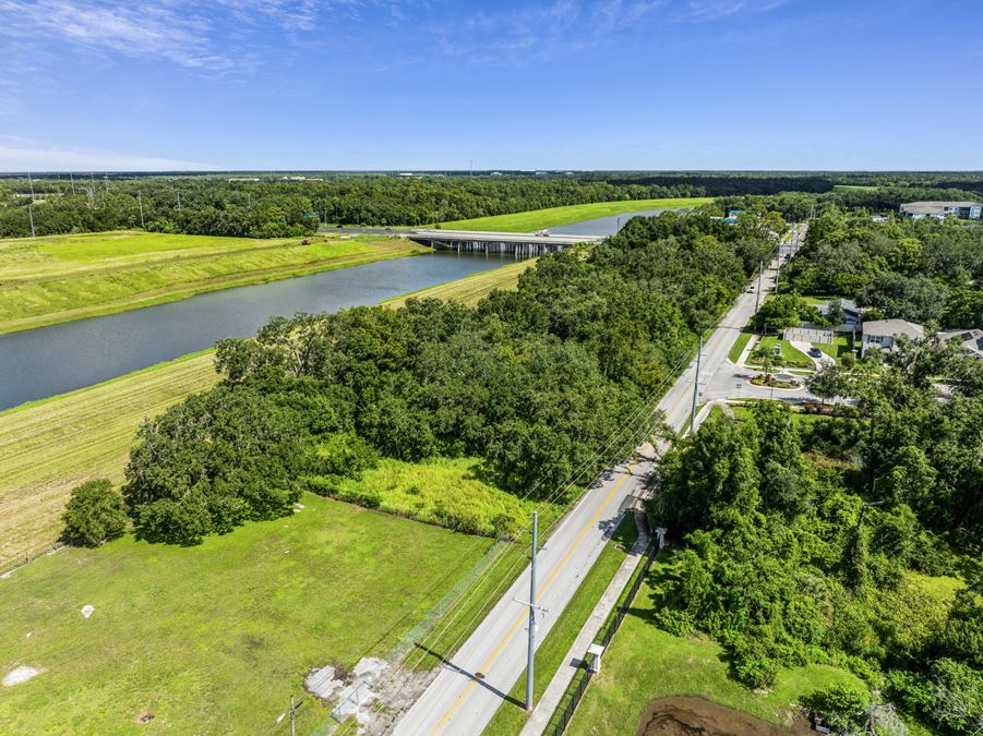 Thonotosassa Acreage