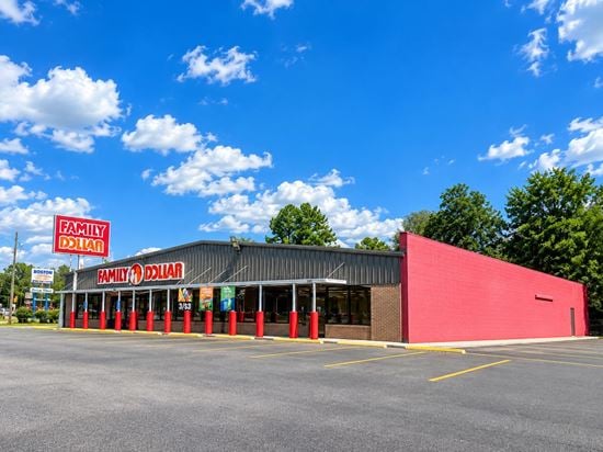 4,000 SF Retail Space Adjacent to Family Dollar