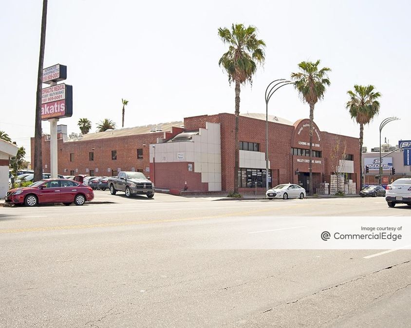 Valley Executive Suites 6454 Van Nuys Blvd Office Building