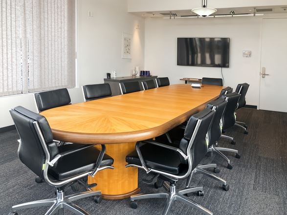 Regus - Richmond - Commerce Court