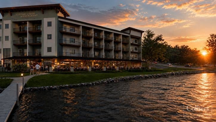 Waterfront Restaurant Space in Merrimac