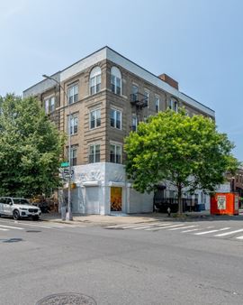210 Lewis Ave