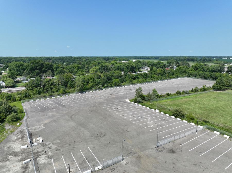 Truck Parking & Outdoor Storage