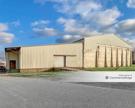 Industrial space for Rent at 602 South Fairview Street in Alexandria