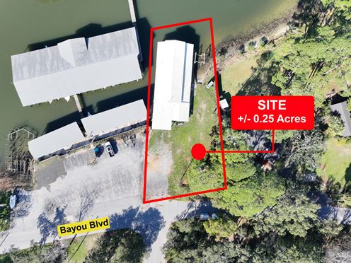 Waterfront Commercial Opportunity| 4,992 SF |