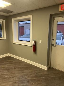 2433-2437 S 86 St | Warehouse/Flex for Lease
