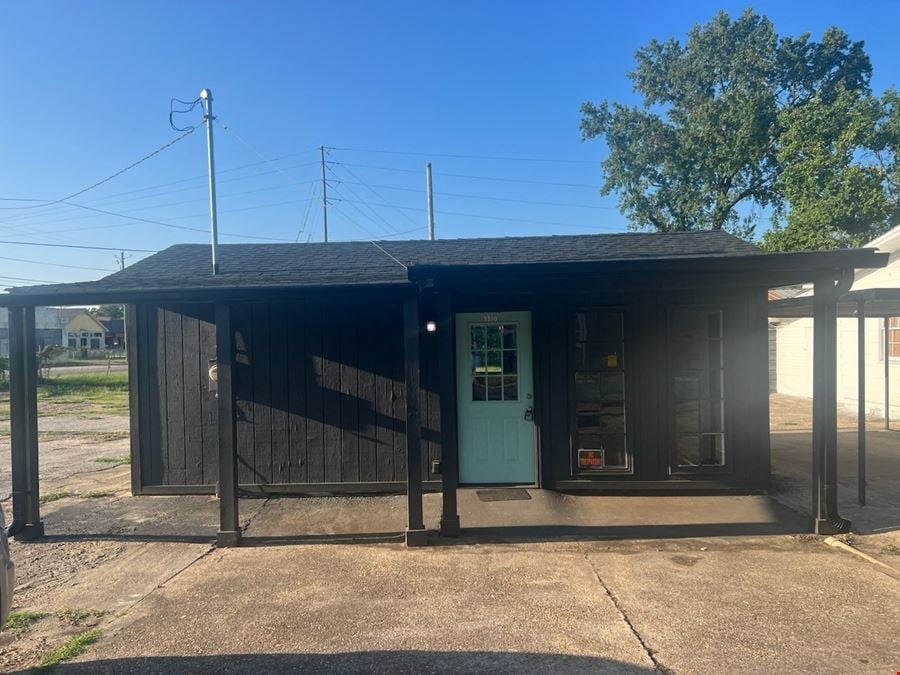 3300 Lower Wetumpka Rd. - Small Office & 15,514 +/- SF Commercial Corner Lot