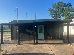 3300 Lower Wetumpka Rd. - Small Office & 15,514 +/- SF Commercial Corner Lot