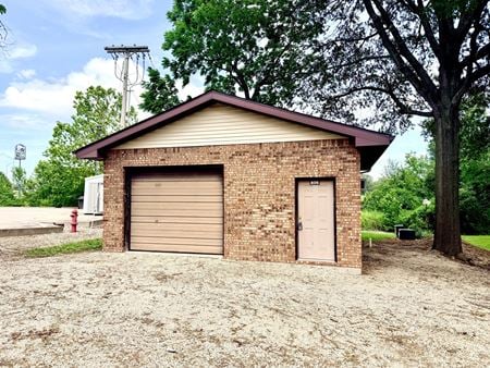 Industrial space for Rent at 806 Progress Dr. in Farmington