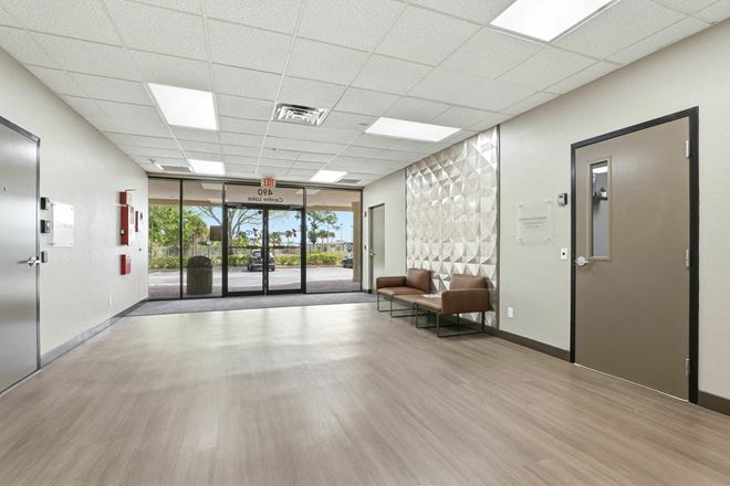490 Centre Lake Dr Ne, Suite 100A