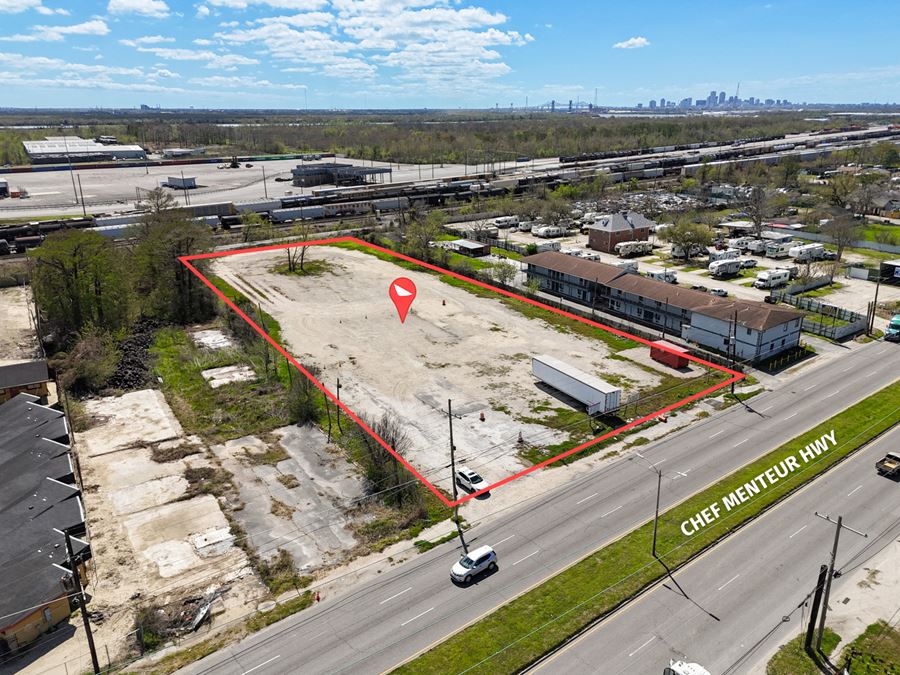 ±2.14-Acre Graveled Lot Fronting Chef Menteur Hwy