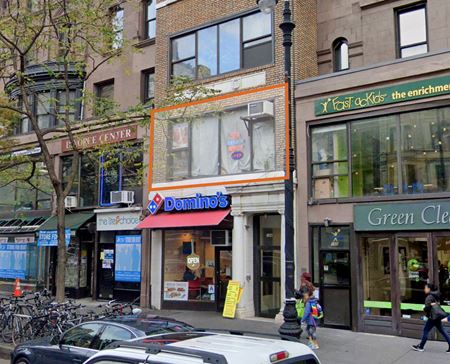650 SF | 148 W 72nd St | 2nd Floor Retail/Office Space For Lease - New York