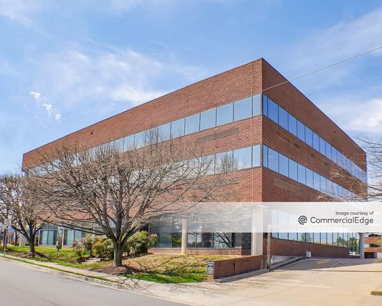 50/66 Office Plaza 3