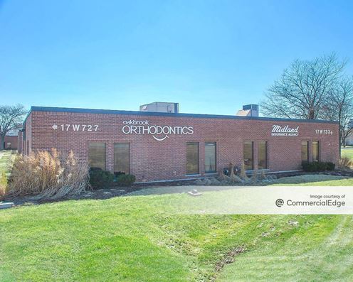 Oakbrook Terrace Business Center