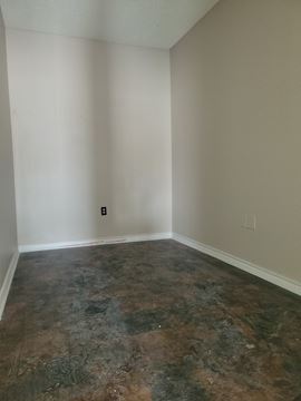 900 SF Retail-Office Space
