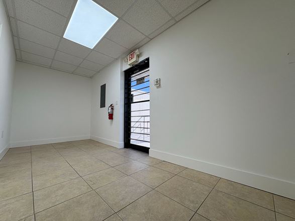 2720 NW 72nd Ave