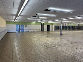 Former Aldi Grocery Store