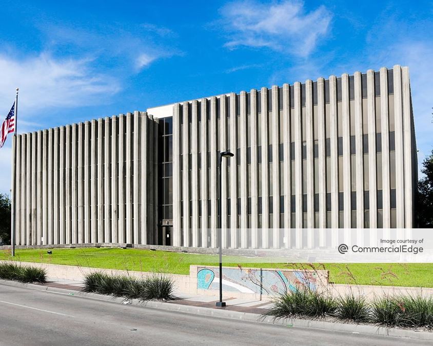 11930 Airline Drive, Houston, TX 77037