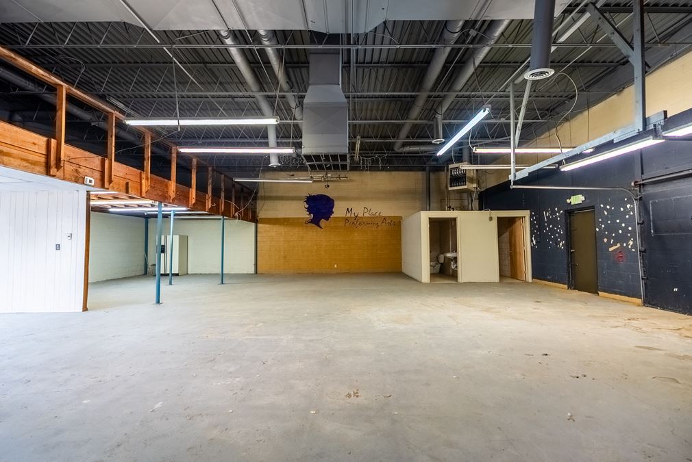 N Hall of Fame Retail/Office/Flex Building