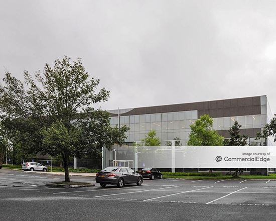 Melville Square Corporate Center