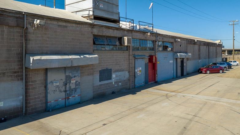 High Exposure Heavy Industrial Building in Fresno, CA