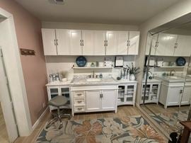 Freestanding Retail-Office