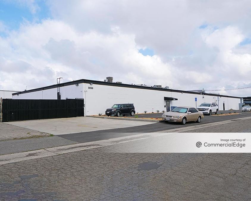 3030 Oak Street, Santa Ana Industrial Space For Lease