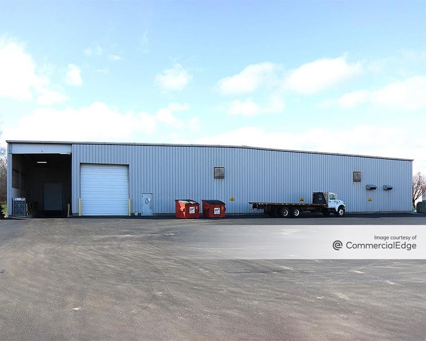 4750 NW Plaza Drive West, Zionsville Industrial Space For Lease