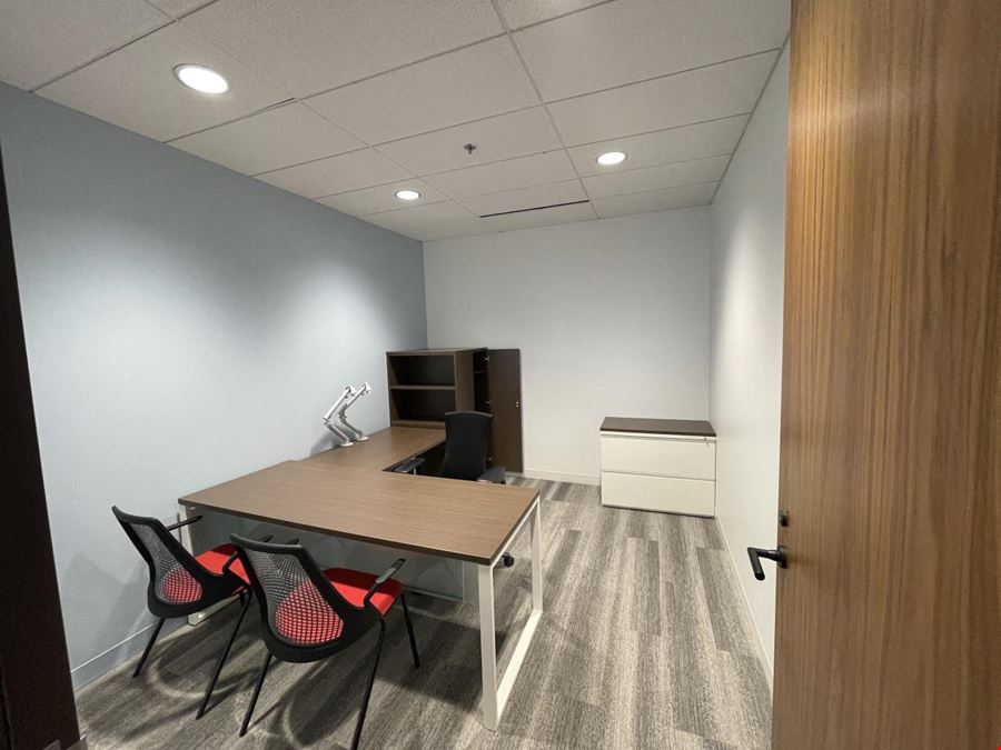 40 King Street West, Suite 3301