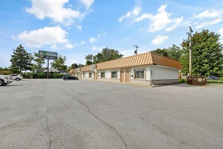 Retail space for Rent at 958 S. Reynolds Rd. in Toledo