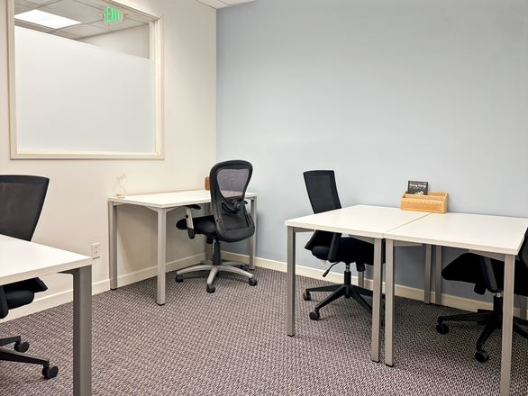 CA, Torrance - Skypark Ave
