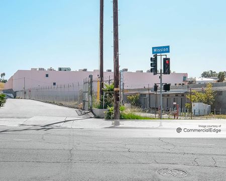 Industrial space for Rent at 3800 North Mission Road in Los Angeles