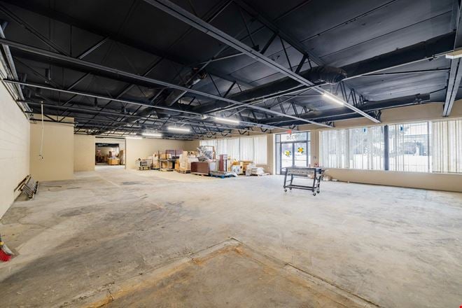 29350 Stephenson Hwy