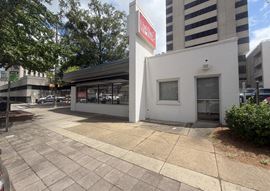 2,000SF Available at Park Place