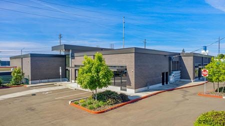 Retail space for Rent at 2462 SE 82nd Ave in Portland