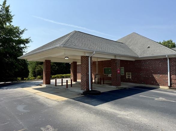Former Bank Branch for Lease | 3,566 SF