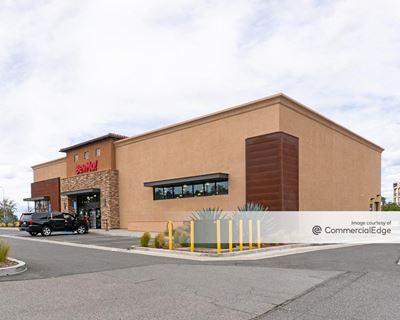 Canyon Plaza