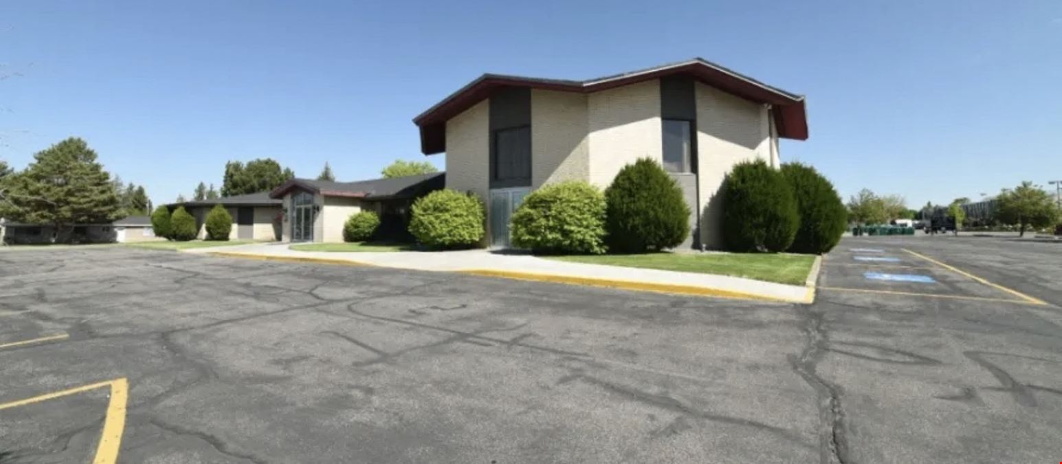 Online Auction/ Prime Idaho Falls Lot