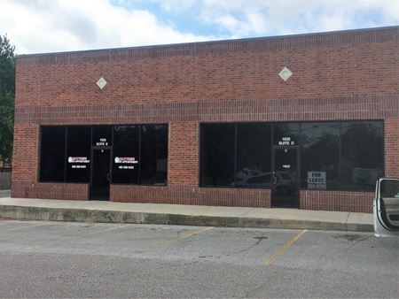 Retail space for Rent at 1020 NW 27th Street in Moore
