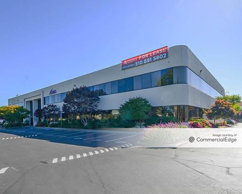 Aquatic Park Center - 2910 7th Street