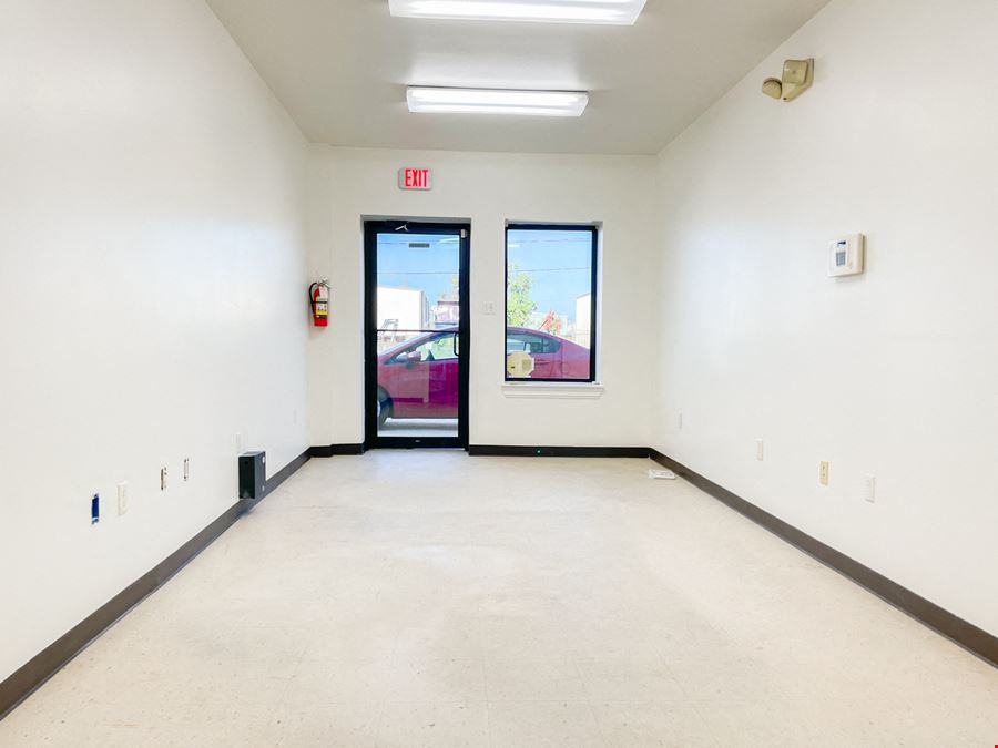 Office Warehouse Suite for Lease just 2 Blocks from MSY