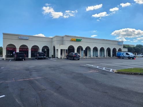 Live Oak Shopping Center