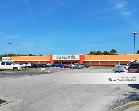 Photo of commercial space at 3021 Commercial Way in Spring Hill